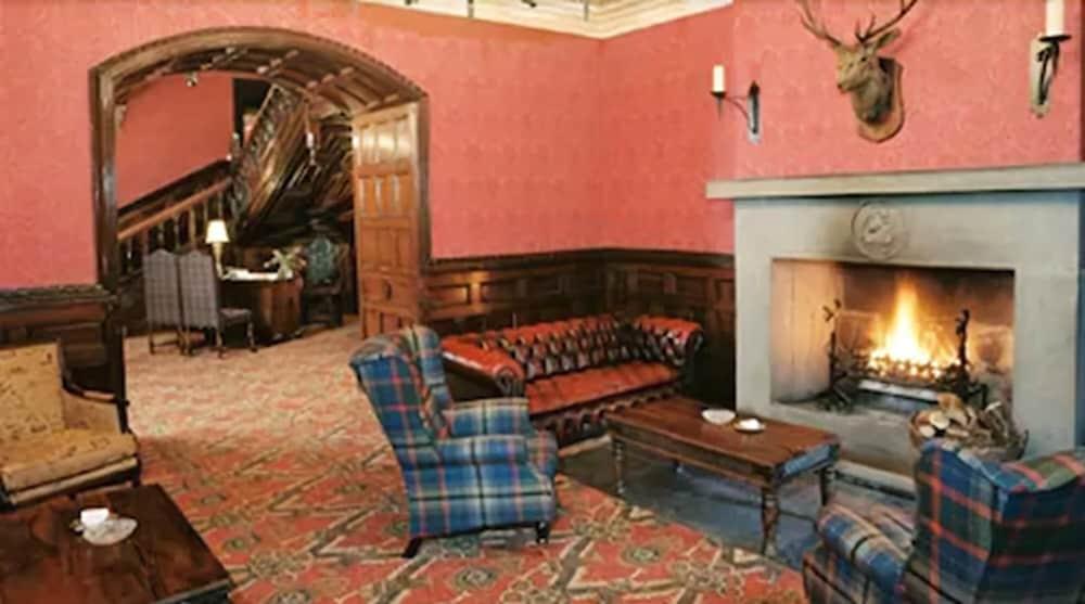 Tulloch Castle Hotel 'A Bespoke Hotel' Dingwall Interior foto