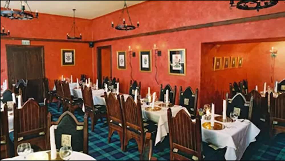 Tulloch Castle Hotel 'A Bespoke Hotel' Dingwall Restaurante foto